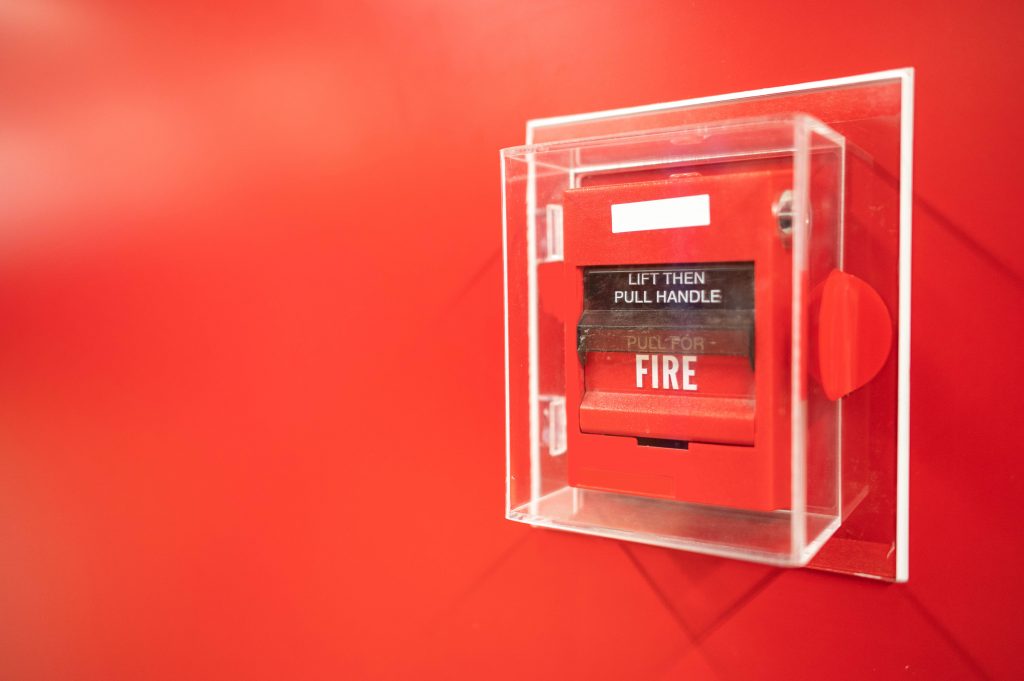 Do Fire Alarms Set Off a Sprinkler Fire System?