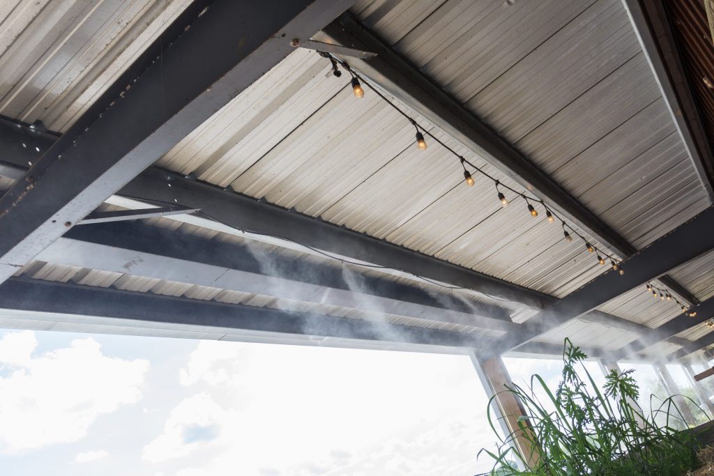 What’s Better? Sprinklers vs Water Misting Systems
